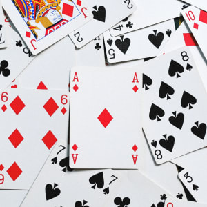 Strategies and Techniques of Card Counting in Poker